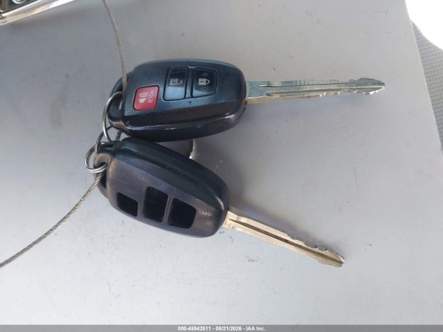 Toyota Corolla Cross L 2022 7MUAAAAG8NV004309 Image 11