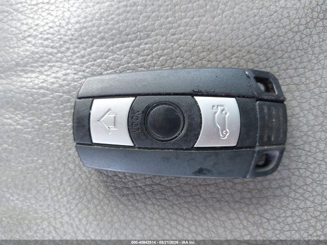 Продажа на аукционе авто 2006 Bmw 325i, vin: WBAVB13596PT22114, номер лота: 45942514