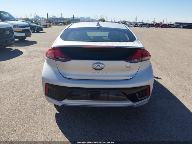 Auction sale of the 2018 Hyundai Ioniq Hybrid Blue, vin: KMHC65LC1JU099982, lot number: 45942560