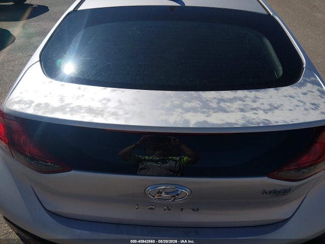 Auction sale of the 2018 Hyundai Ioniq Hybrid Blue, vin: KMHC65LC1JU099982, lot number: 45942560