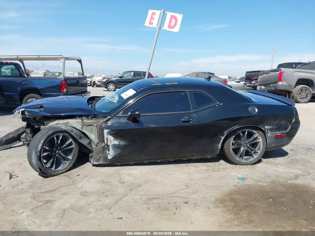 2C3CDZAG1JH280594 Dodge Challenger Sxt Plus
