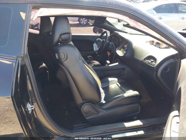 2C3CDZAG1JH280594 Dodge Challenger Sxt Plus