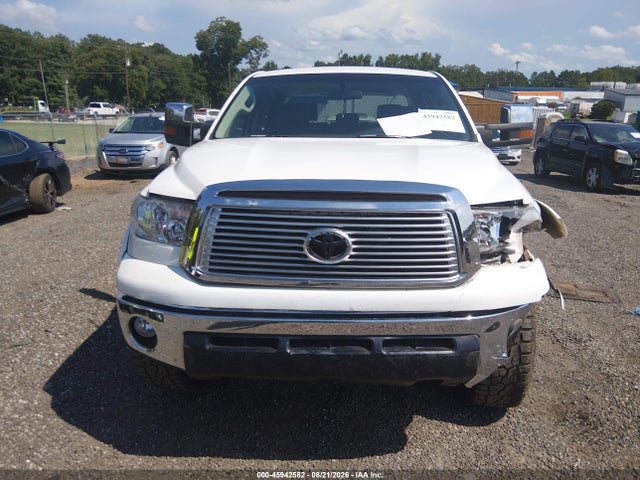 2008 Toyota Tundra Sr5 5.7l V8 მანქანა იყიდება აუქციონზე, vin: 5TFEV54138X044357, აუქციონის ნომერი: 45942582