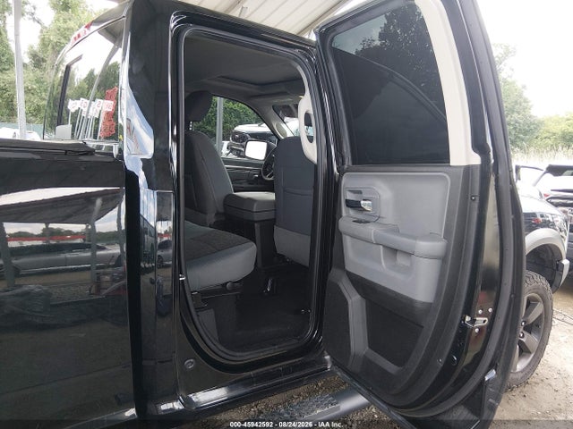 2019 Ram 1500 Classic Warlock  4x4 6'4 Box მანქანა იყიდება აუქციონზე, vin: 1C6RR7GGXKS632365, აუქციონის ნომერი: 45942592