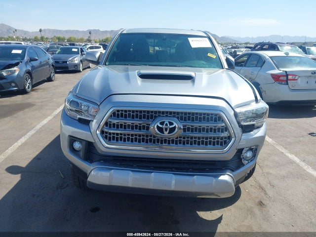3TMCZ5AN8HM088959 Toyota Tacoma Trd Sport