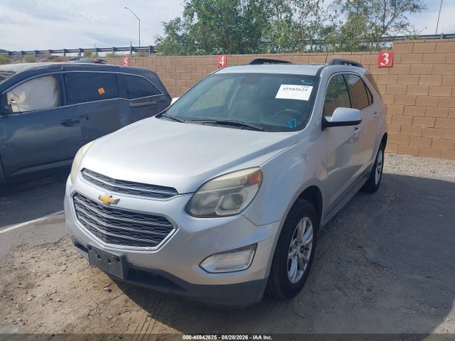 Chevrolet EQUINOX LT 2017 2GNALCEKXH1535125 Image 2