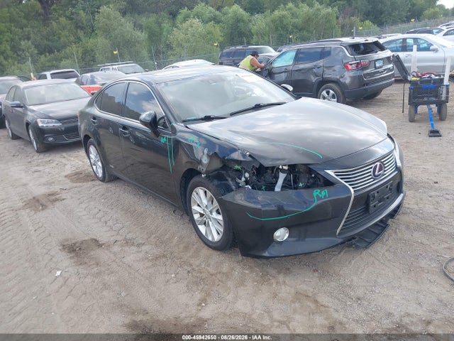 Продаж на аукціоні авто 2013 Lexus Es 300h, vin: JTHBW1GG4D2030241, номер лоту: 45942650