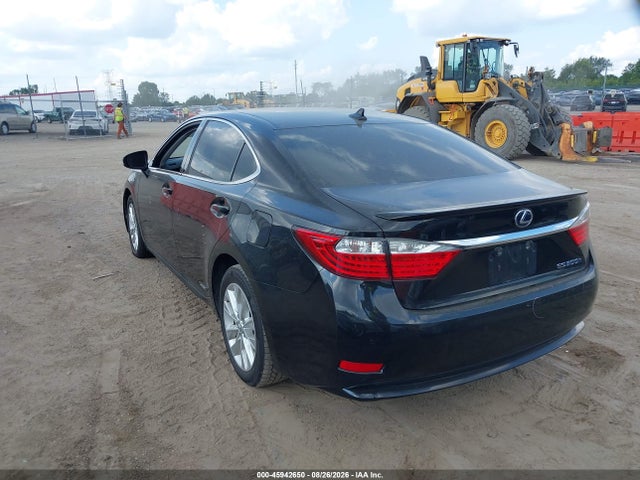 Продаж на аукціоні авто 2013 Lexus Es 300h, vin: JTHBW1GG4D2030241, номер лоту: 45942650