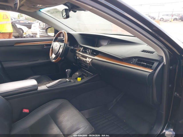 Продаж на аукціоні авто 2013 Lexus Es 300h, vin: JTHBW1GG4D2030241, номер лоту: 45942650