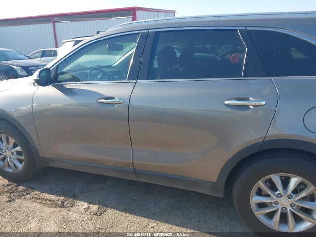 Продажа на аукционе авто 2018 Kia Sorento 2.4l Lx, vin: 5XYPG4A33JG401743, номер лота: 45942656