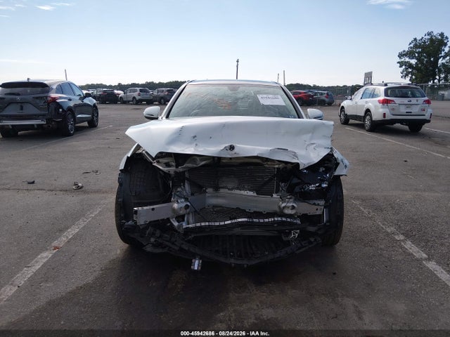 2019 Mercedes-benz C 300 4matic მანქანა იყიდება აუქციონზე, vin: 55SWF8EB7KU310165, აუქციონის ნომერი: 45942686