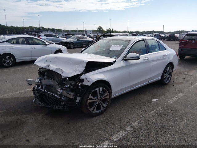 2019 Mercedes-benz C 300 4matic მანქანა იყიდება აუქციონზე, vin: 55SWF8EB7KU310165, აუქციონის ნომერი: 45942686