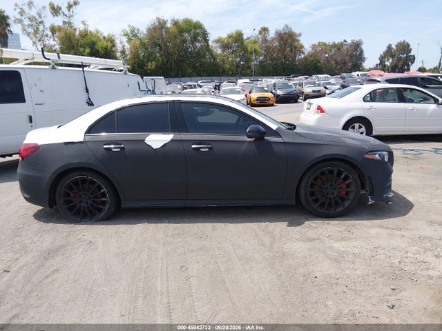 W1K3G4EB7MJ300635 Mercedes-Benz A 220