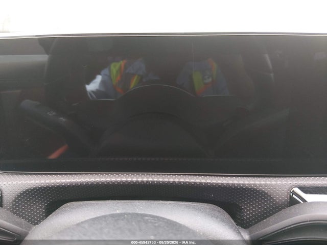 W1K3G4EB7MJ300635 Mercedes-Benz A 220