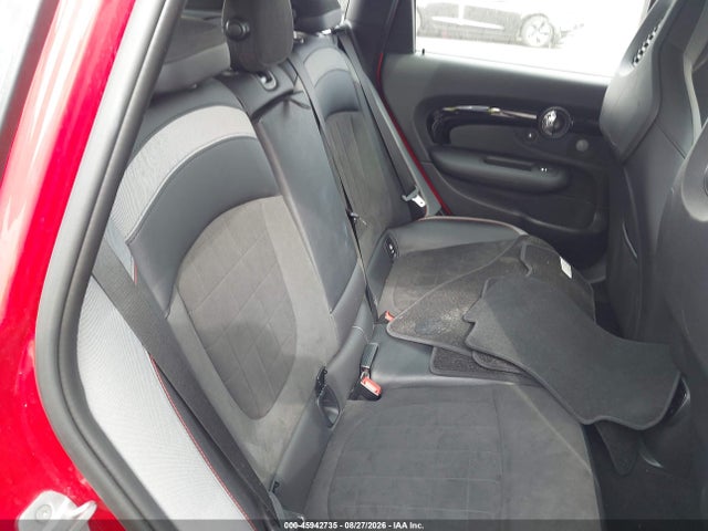 45942735 :رقم المزاد ، WMWJZ9C00N2S33041 vin ، 2022 Mini Clubman John Cooper Works مزاد بيع