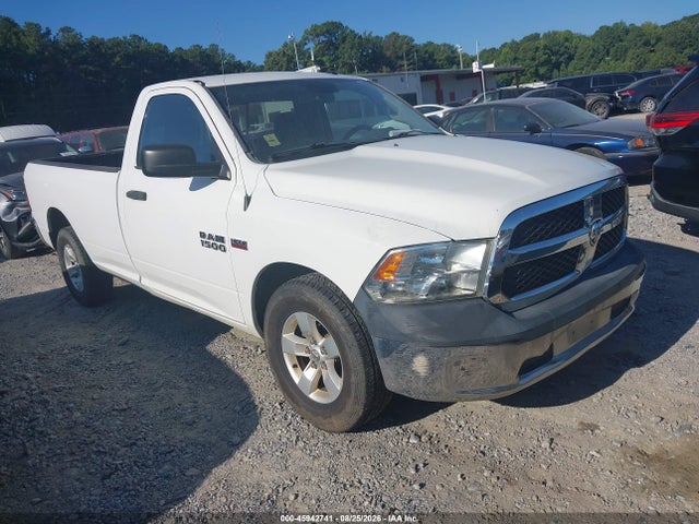 45942741 :رقم المزاد ، 3C6JR6DT1FG539790 vin ، 2015 Ram 1500 Tradesman مزاد بيع