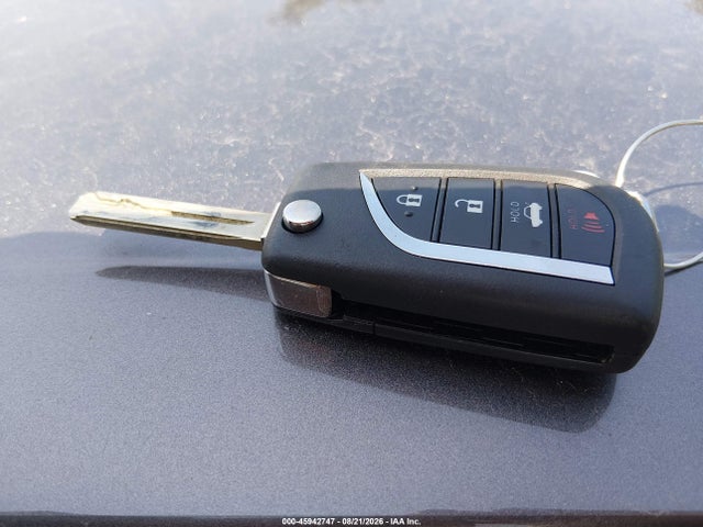 45942747 :رقم المزاد ، 4T1B11HK6KU721416 vin ، 2019 Toyota Camry Se مزاد بيع