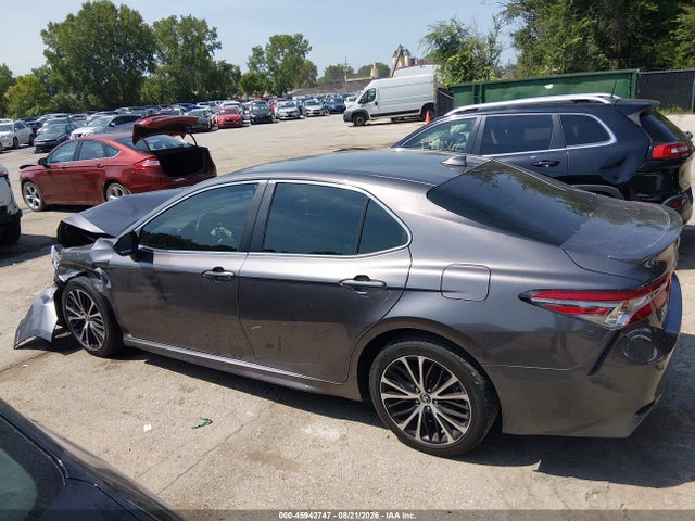 45942747 :رقم المزاد ، 4T1B11HK6KU721416 vin ، 2019 Toyota Camry Se مزاد بيع