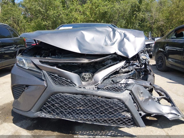 45942747 :رقم المزاد ، 4T1B11HK6KU721416 vin ، 2019 Toyota Camry Se مزاد بيع