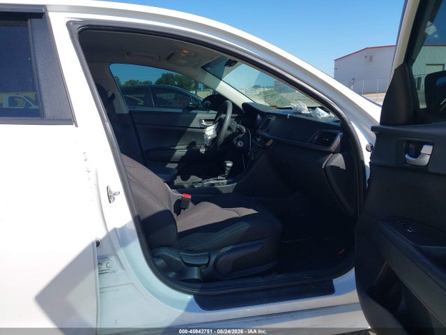 2017 Kia Optima Lx მანქანა იყიდება აუქციონზე, vin: 5XXGT4L39HG140027, აუქციონის ნომერი: 45942751