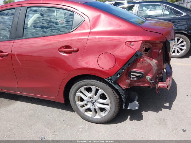 3MYDLBYV7HY169262 Toyota YARIS IA