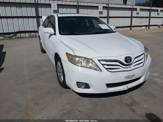 2010 Toyota Camry Xle მანქანა იყიდება აუქციონზე, vin: 4T1BF3EK5AU518842, აუქციონის ნომერი: 45942765