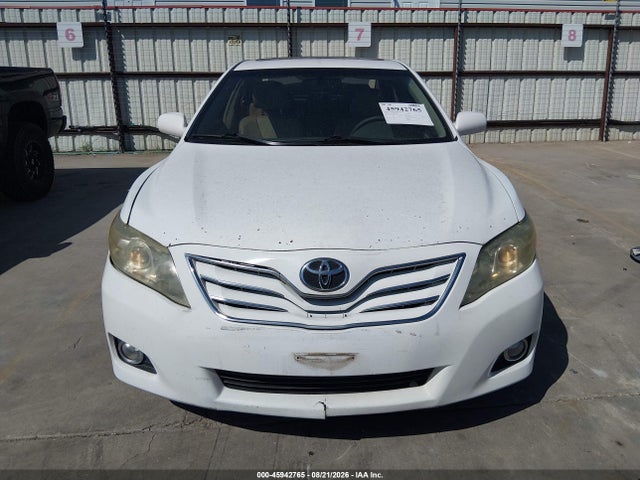 2010 Toyota Camry Xle მანქანა იყიდება აუქციონზე, vin: 4T1BF3EK5AU518842, აუქციონის ნომერი: 45942765