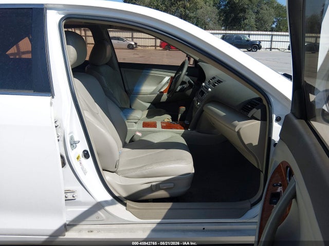 2010 Toyota Camry Xle მანქანა იყიდება აუქციონზე, vin: 4T1BF3EK5AU518842, აუქციონის ნომერი: 45942765