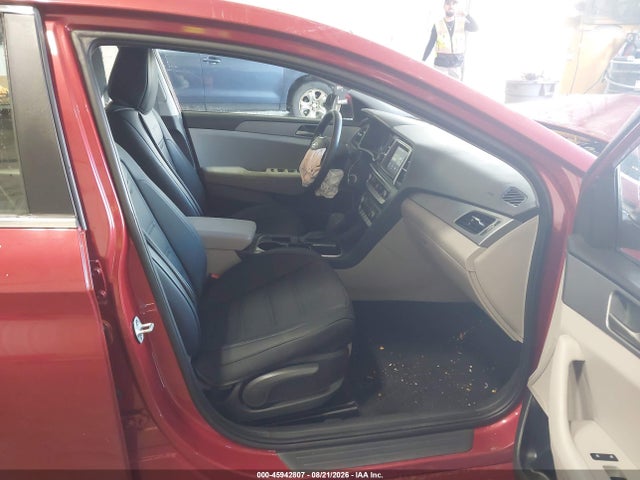 5NPE24AF7KH787786 Hyundai SONATA SE