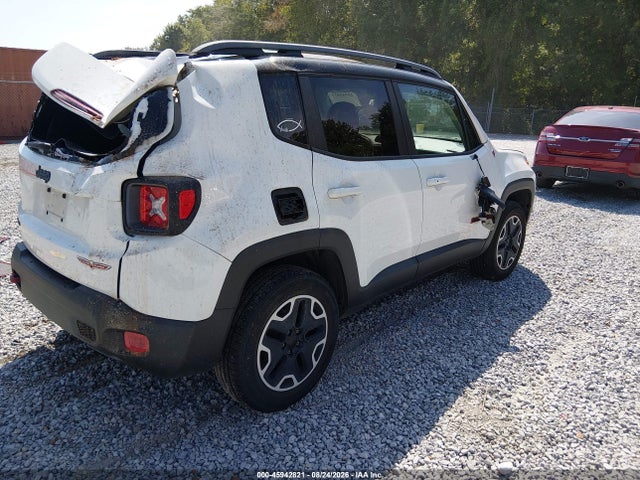 Продажа на аукционе авто 2015 Jeep Renegade Trailhawk, vin: ZACCJBCT8FPC35809, номер лота: 45942821