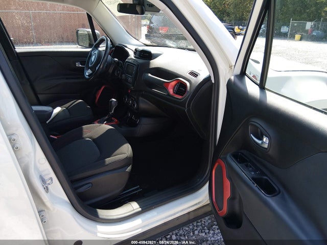 Продажа на аукционе авто 2015 Jeep Renegade Trailhawk, vin: ZACCJBCT8FPC35809, номер лота: 45942821