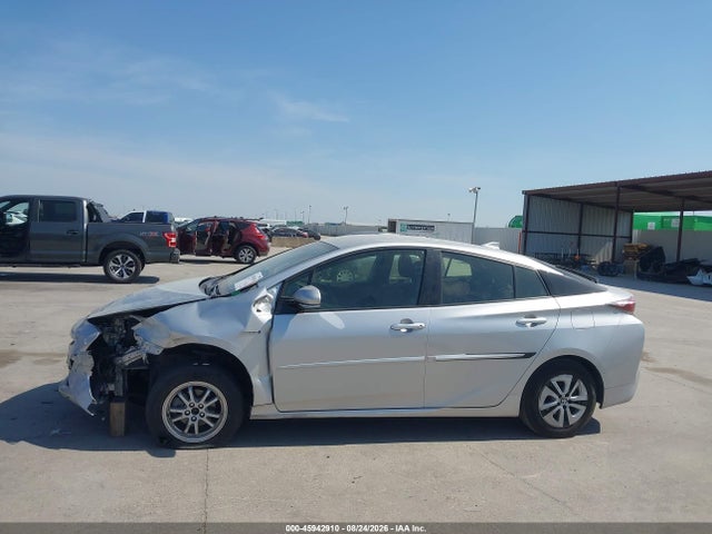 Продажа на аукционе авто 2017 Toyota Prius Two, vin: JTDKBRFU9H3574057, номер лота: 45942910
