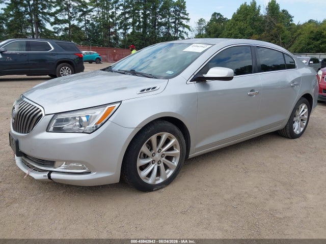 Продажа на аукционе авто 2016 Buick Lacrosse, vin: 1G4GA5G37GF177818, номер лота: 45942942