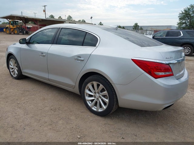 Продажа на аукционе авто 2016 Buick Lacrosse, vin: 1G4GA5G37GF177818, номер лота: 45942942