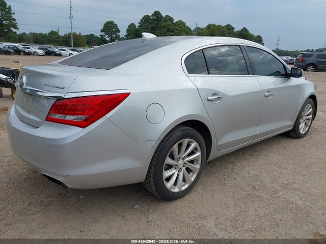 Продажа на аукционе авто 2016 Buick Lacrosse, vin: 1G4GA5G37GF177818, номер лота: 45942942