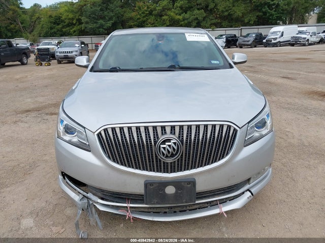 Продажа на аукционе авто 2016 Buick Lacrosse, vin: 1G4GA5G37GF177818, номер лота: 45942942
