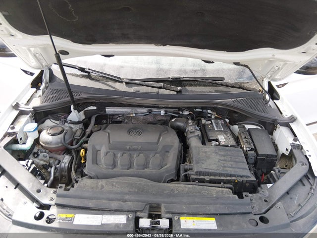 Aukcja sprzedaży 2022 Volkswagen Tiguan 2.0t Se R-line Black, vin: 3VV8B7AX4NM025071, numer aukcji: 45942943