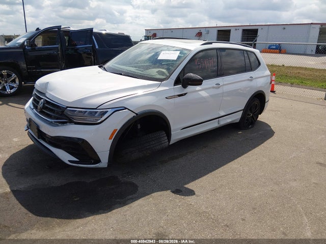Aukcja sprzedaży 2022 Volkswagen Tiguan 2.0t Se R-line Black, vin: 3VV8B7AX4NM025071, numer aukcji: 45942943