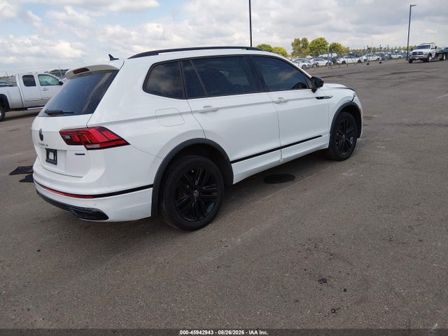 Aukcja sprzedaży 2022 Volkswagen Tiguan 2.0t Se R-line Black, vin: 3VV8B7AX4NM025071, numer aukcji: 45942943