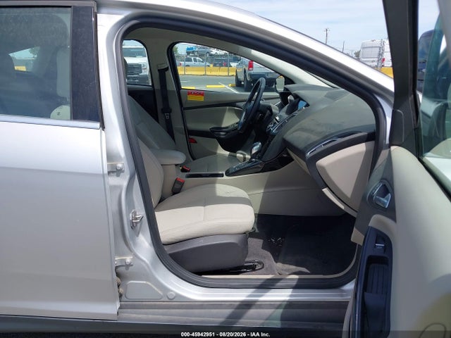 Ford FOCUS ELECTRIC 2018 1FADP3R47JL296144 Image 5