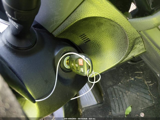 45942954 :رقم المزاد ، 2T1BURHE6FC390246 vin ، 2015 Toyota Corolla S Plus مزاد بيع
