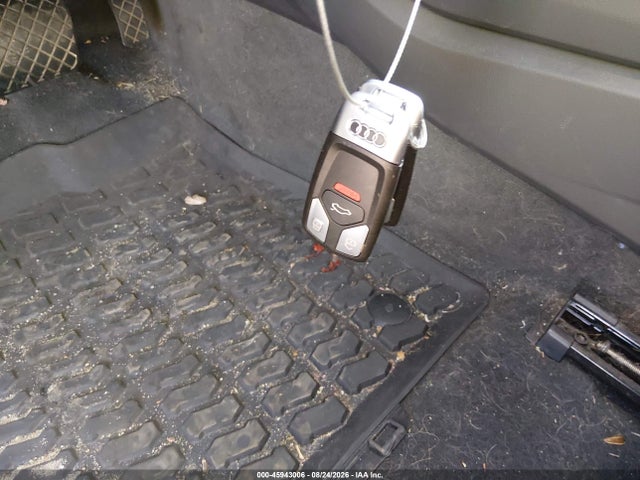 45943006 :رقم المزاد ، WA1BNAFY3J2221394 vin ، 2018 Audi Q5 2.0t Premium/2.0t Tech Premium مزاد بيع