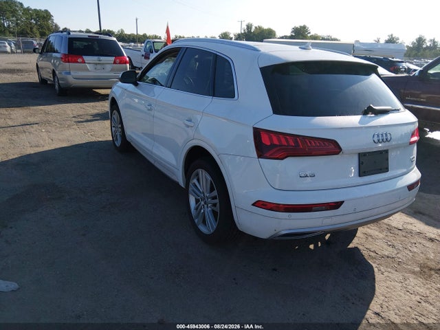 45943006 :رقم المزاد ، WA1BNAFY3J2221394 vin ، 2018 Audi Q5 2.0t Premium/2.0t Tech Premium مزاد بيع