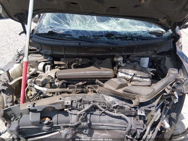 45943036 :رقم المزاد ، 5N1AT2MT9FC812198 vin ، 2015 Nissan Rogue Sv مزاد بيع