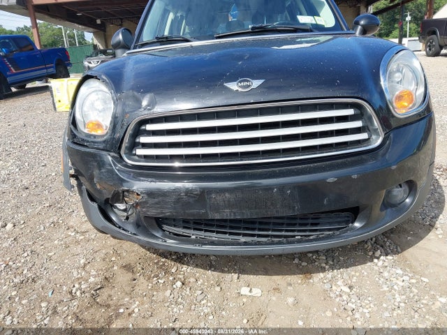 45943043 :رقم المزاد ، WMWZB3C58DWM09146 vin ، 2013 Mini Countryman Cooper مزاد بيع