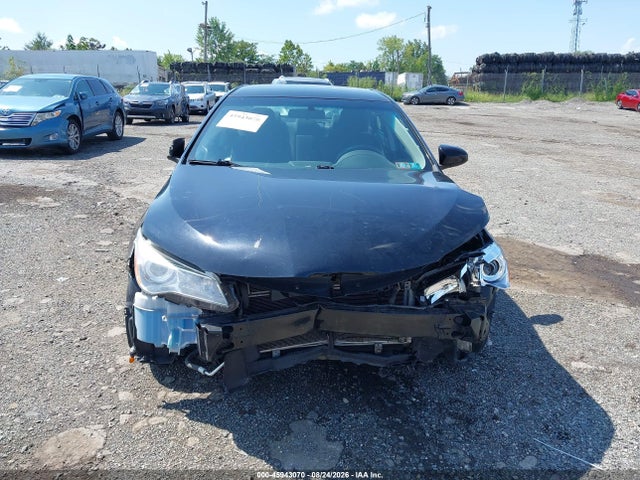 4T1BD1FK8HU223883 Toyota Camry Hybrid Le