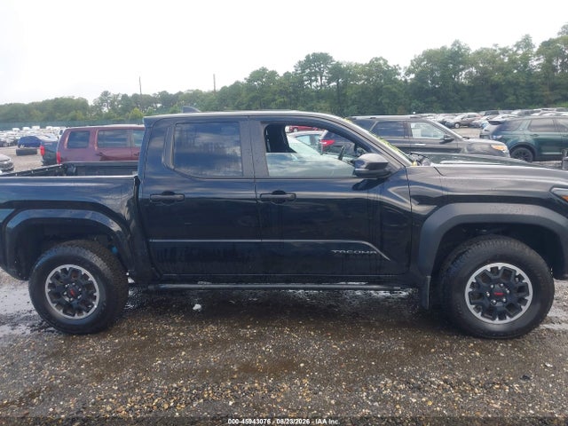 45943076 :رقم المزاد ، 3TMLB5JN3RM062971 vin ، 2024 Toyota Tacoma Trd Off Road مزاد بيع