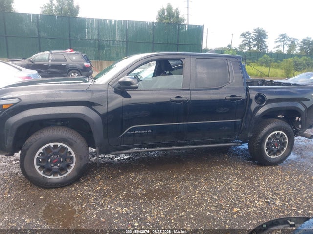45943076 :رقم المزاد ، 3TMLB5JN3RM062971 vin ، 2024 Toyota Tacoma Trd Off Road مزاد بيع