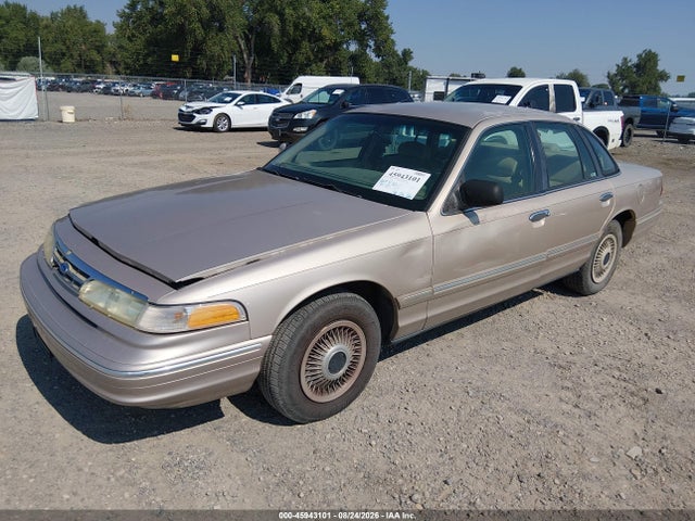 Продаж на аукціоні авто 1997 Ford Crown Victoria, vin: 2FALP73W8VX119365, номер лоту: 45943101