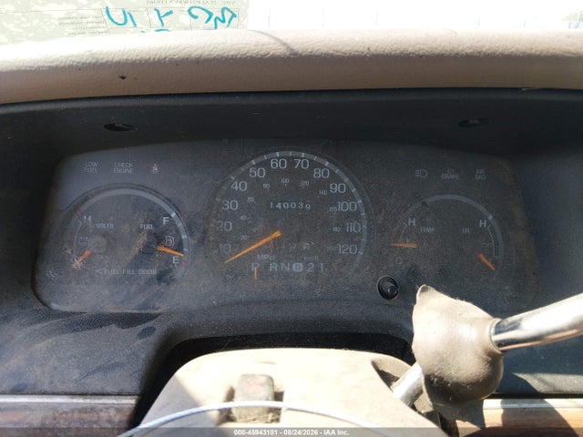 Продаж на аукціоні авто 1997 Ford Crown Victoria, vin: 2FALP73W8VX119365, номер лоту: 45943101